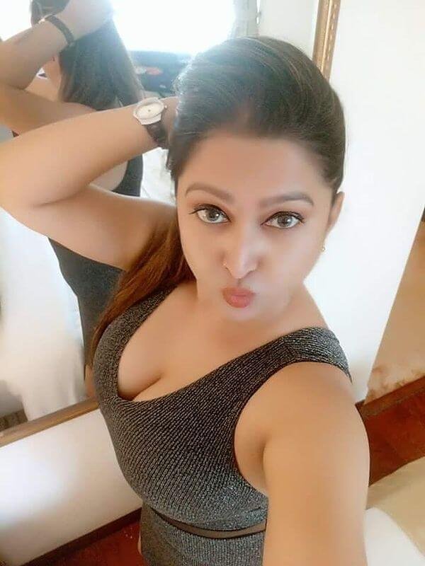Escort Service Mishti In Mohan Nagar