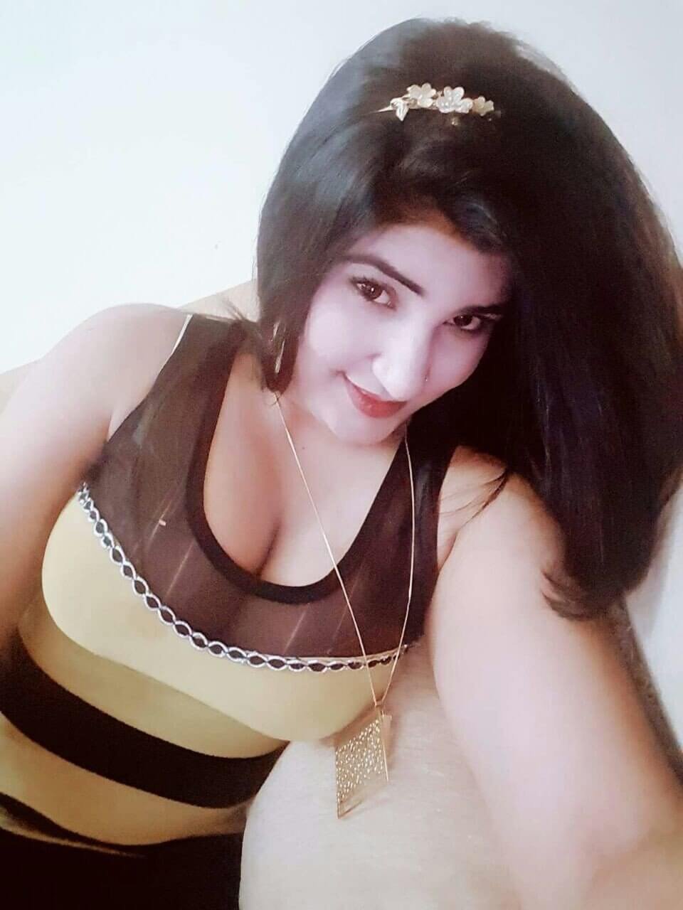 Escort Service Naina In Mohan Nagar